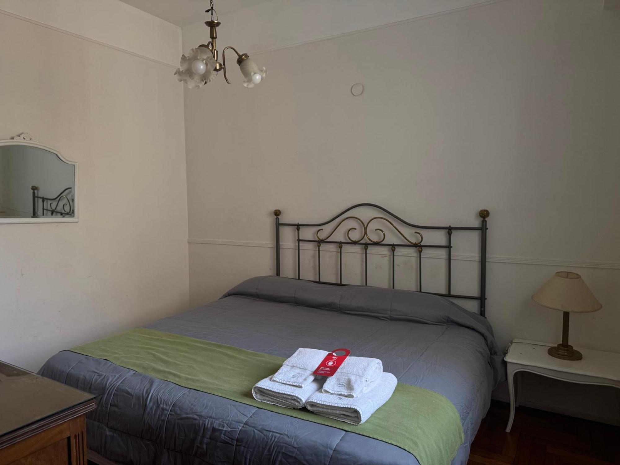 Hotel Lyon By Mh Buenos Aires Exterior photo